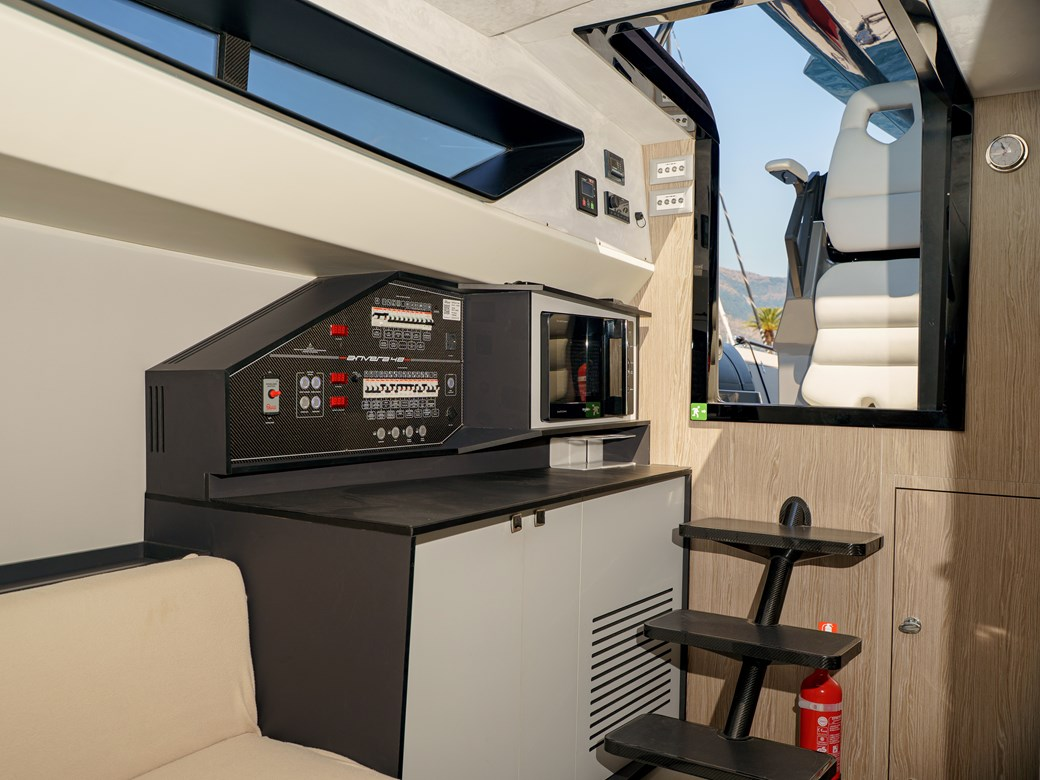 Anvera 48 — 17